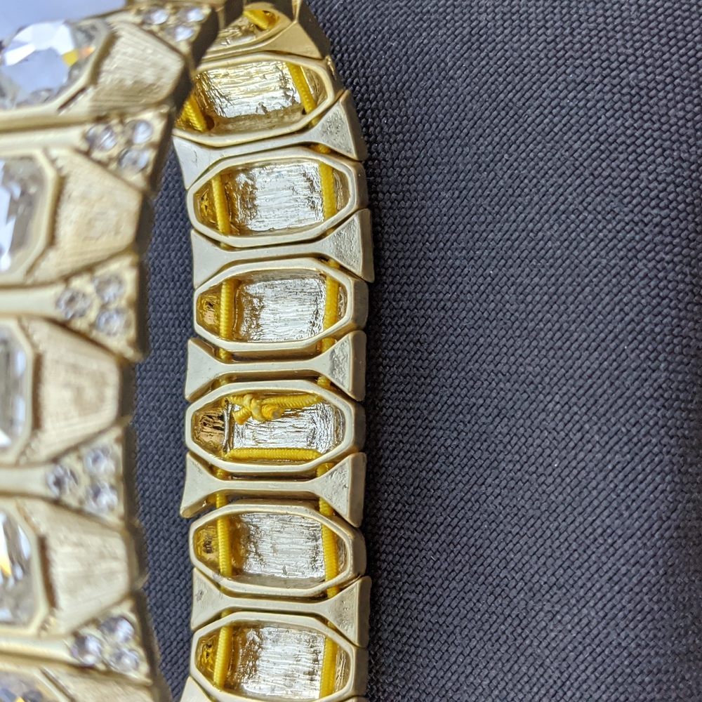 NWT Lia Sophia Kensington Gold & Crystal Stretch Bracelet - Picture 6 of 6